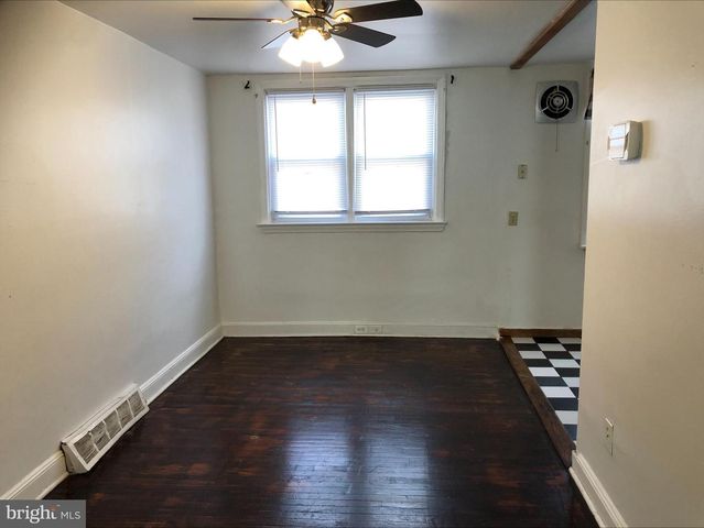 7323 BROOKHAVEN RD, Philadelphia, PA 19151