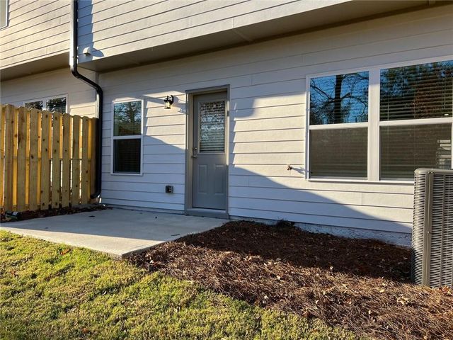 1391 Ben Park Way, Grayson, GA 30017