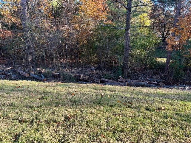 1391 Ben Park Way, Grayson, GA 30017