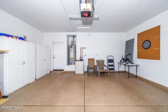 883 N BROKEN HILLS Drive, Green Valley, AZ 85614