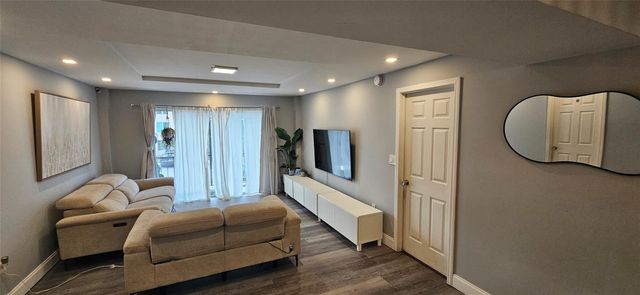 4156 Inverrary Drive 204, Lauderhill, FL 33319