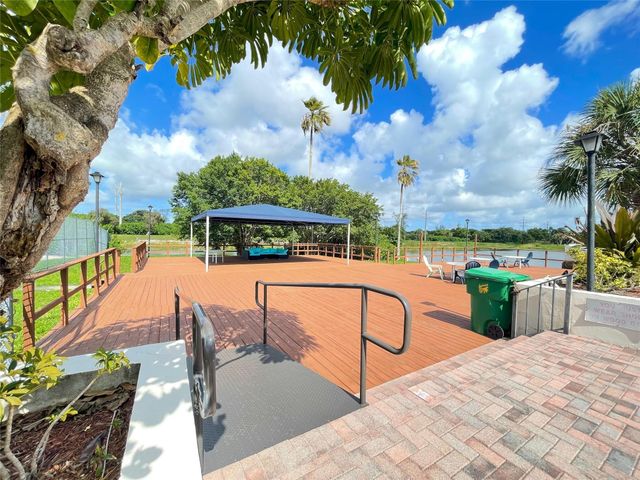 4156 Inverrary Drive 204, Lauderhill, FL 33319