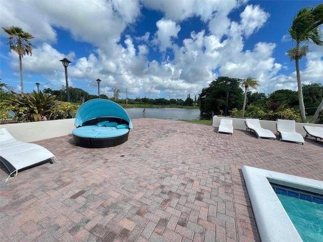 4156 Inverrary Drive 204, Lauderhill, FL 33319