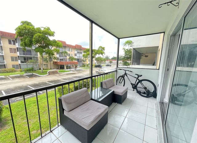 4156 Inverrary Drive 204, Lauderhill, FL 33319