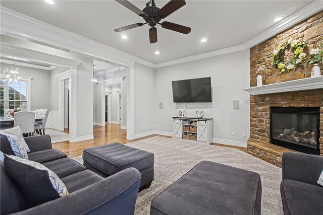 4703 Newcastle Road, Bentonville, AR 72713