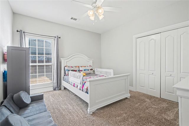 4703 Newcastle Road, Bentonville, AR 72713