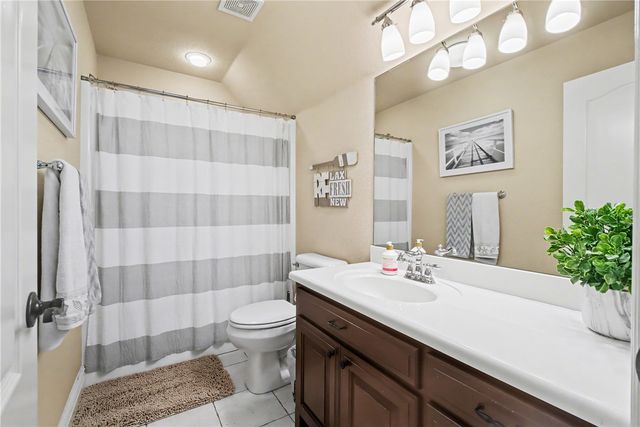 4703 Newcastle Road, Bentonville, AR 72713