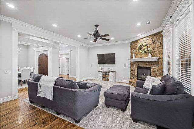 4703 Newcastle Road, Bentonville, AR 72713