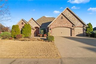 4703 Newcastle Road, Bentonville, AR 72713