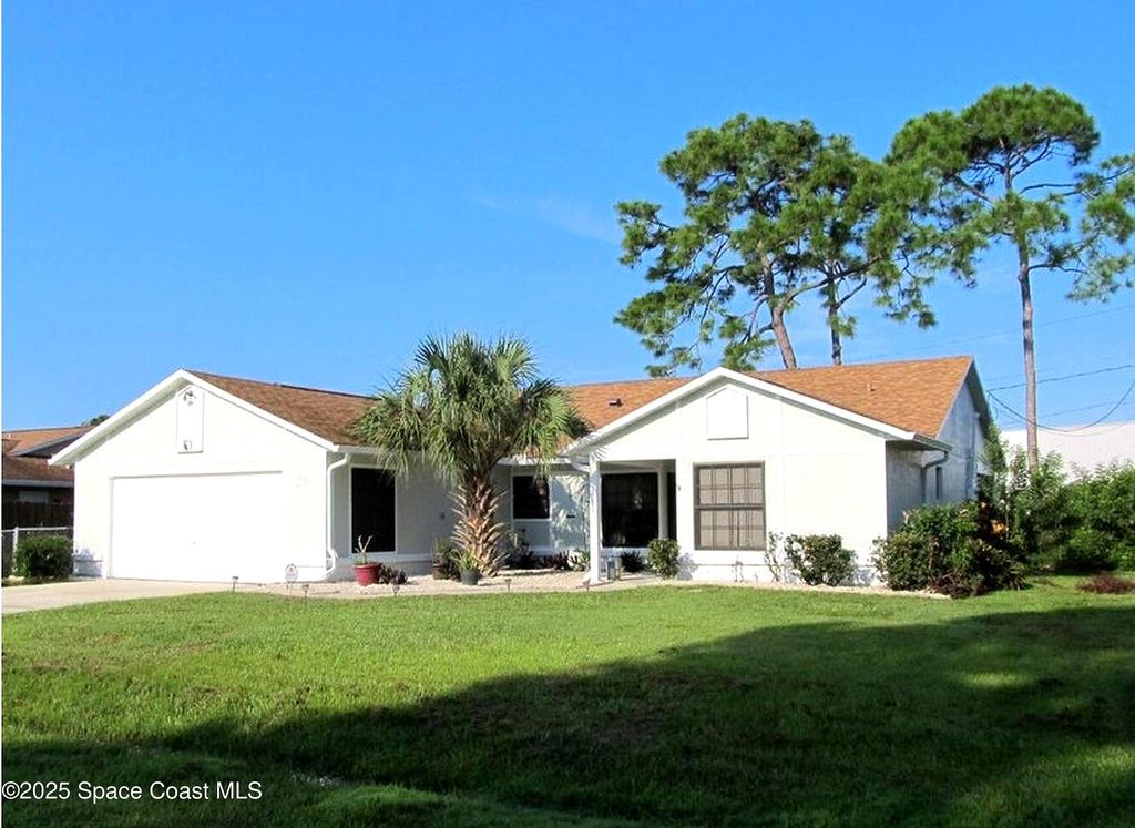 1370 Welser Avenue NE, Palm Bay, FL 32907