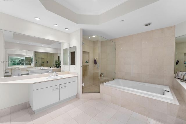 21150 Point Place 1102, Aventura, FL 33180
