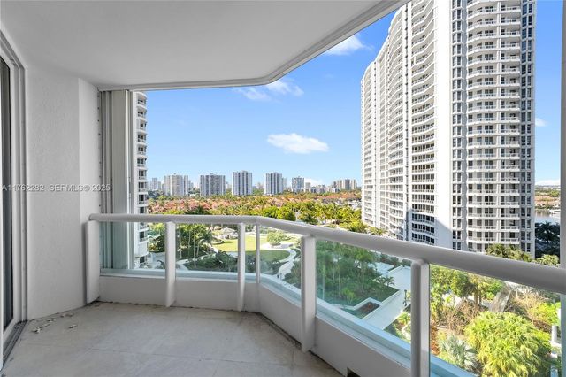 21150 Point Place 1102, Aventura, FL 33180