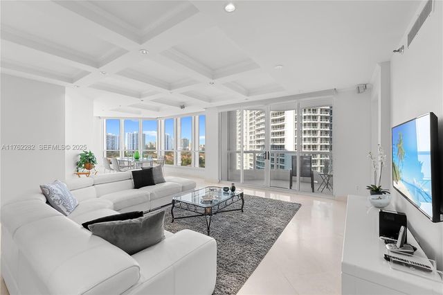 21150 Point Place 1102, Aventura, FL 33180
