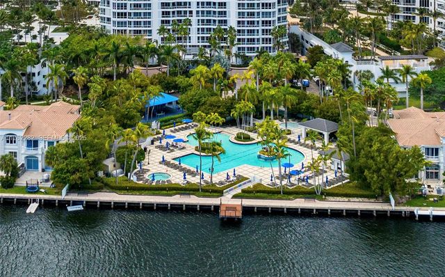 21150 Point Place 1102, Aventura, FL 33180