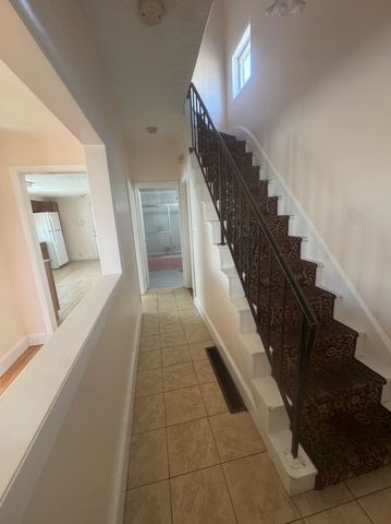 40 Robin St, Everett, MA 02149
