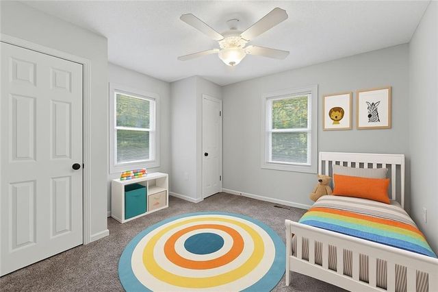 912 VEST Drive, Warrensburg, MO 64093