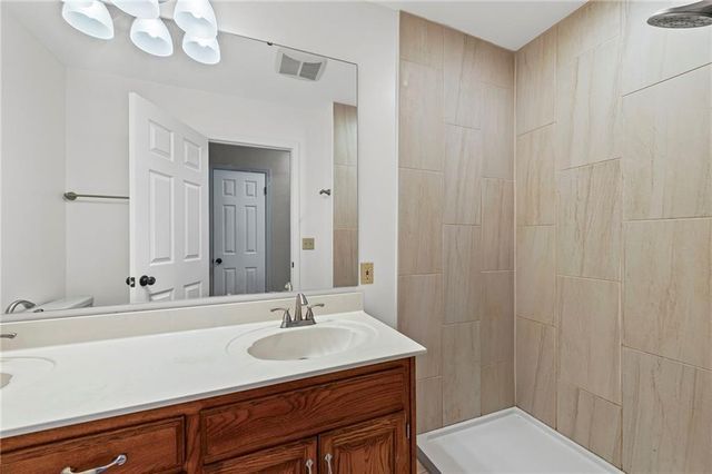 912 VEST Drive, Warrensburg, MO 64093