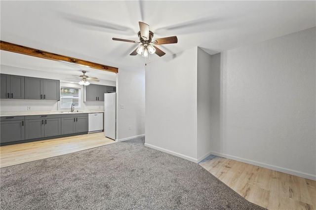 912 VEST Drive, Warrensburg, MO 64093