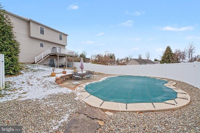 131 PLEASANTVIEW TER, New Cumberland, PA 17070