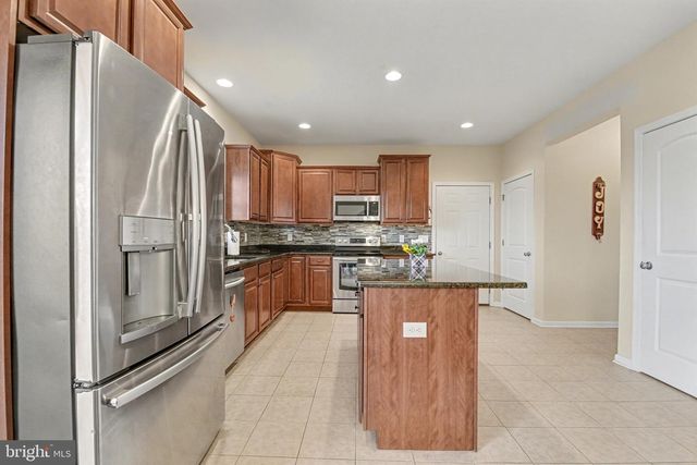 131 PLEASANTVIEW TER, New Cumberland, PA 17070