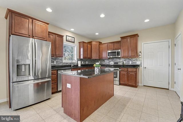 131 PLEASANTVIEW TER, New Cumberland, PA 17070