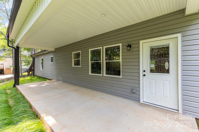 627 West Main Extension, Lincolnton, NC 28092