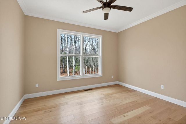 164 Hawes Circle, Crossville, TN 38558