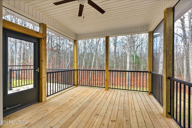 164 Hawes Circle, Crossville, TN 38558