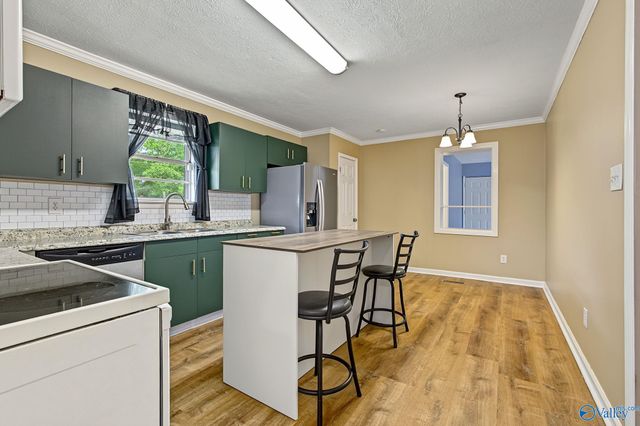 5707 W US Highway 72, Athens, AL 35611