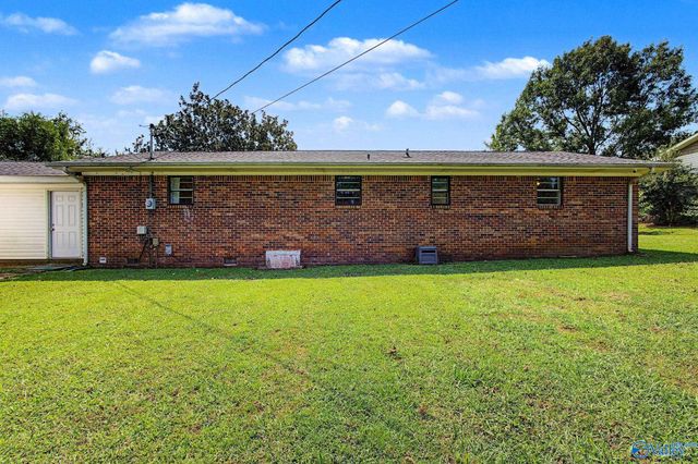 5707 W US Highway 72, Athens, AL 35611