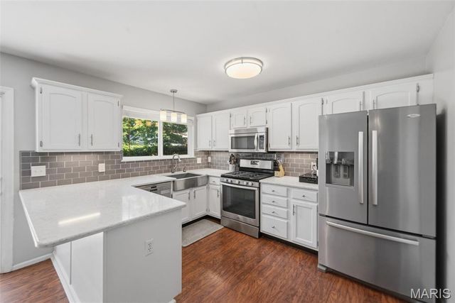 1075 Reddington Timbers Drive, St Charles, MO 63304