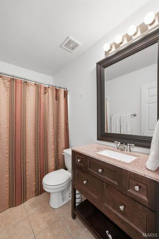 1075 Reddington Timbers Drive, St Charles, MO 63304