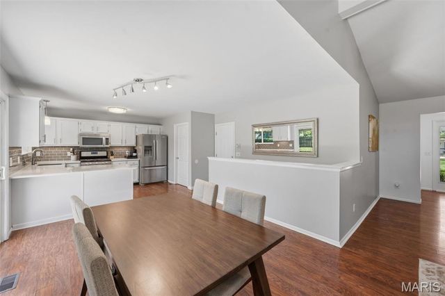1075 Reddington Timbers Drive, St Charles, MO 63304