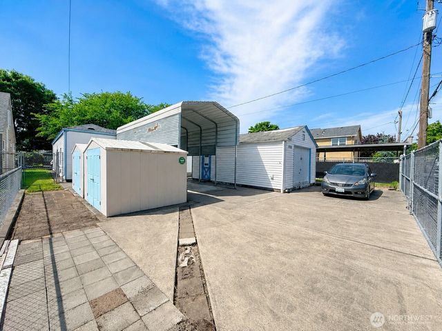 566 25th Avenue, Longview, WA 98632