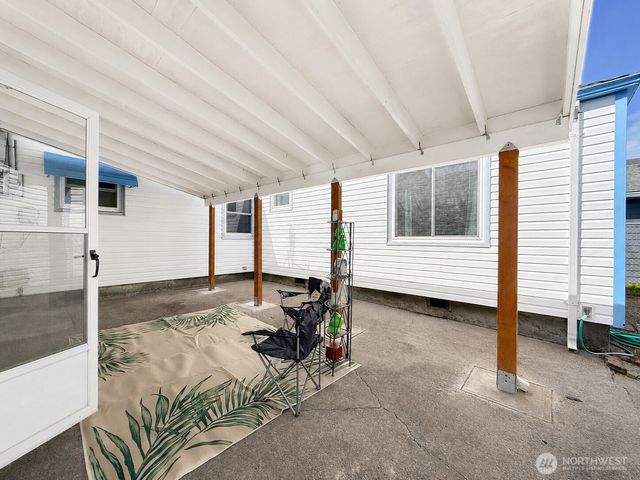 566 25th Avenue, Longview, WA 98632