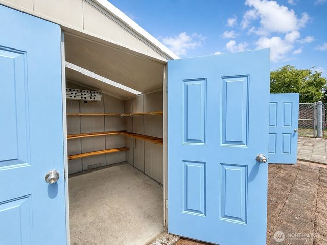 566 25th Avenue, Longview, WA 98632