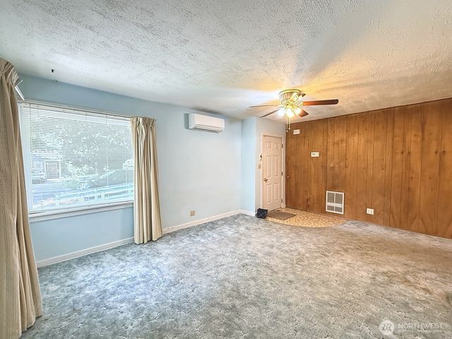 566 25th Avenue, Longview, WA 98632