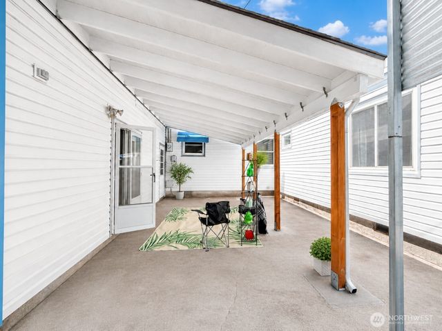 566 25th Avenue, Longview, WA 98632