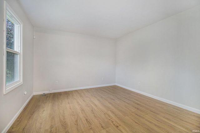 519 E Johnson Road, South Bend, IN 46614