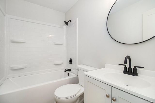 519 E Johnson Road, South Bend, IN 46614