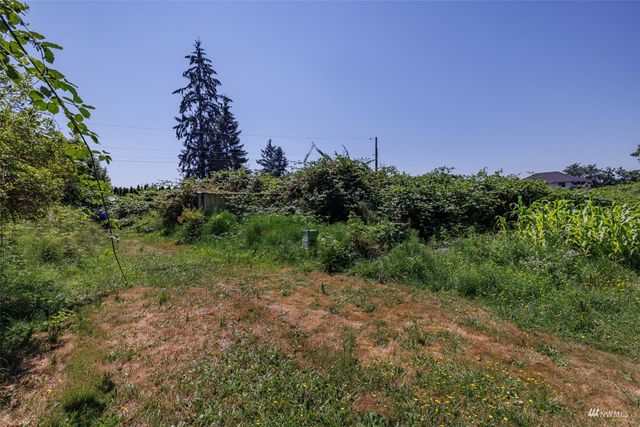 7216 Orting Highway E, Sumner, WA 98390