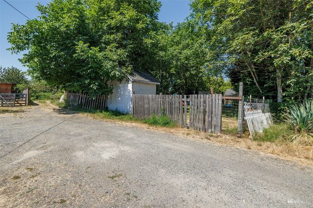 7216 Orting Highway E, Sumner, WA 98390