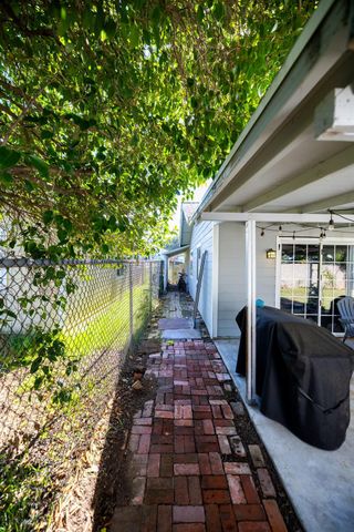 3965 Creekside Pl, Auburn, CA 95602