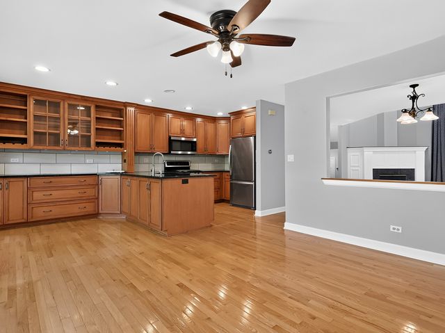22W132 Butterfield Road, Glen Ellyn, IL 60137