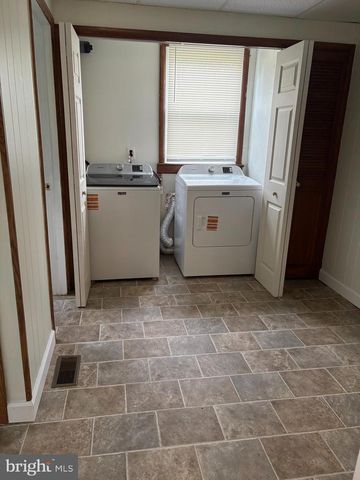 167 E WOLFERT STATION RD, Mickleton, NJ 08056