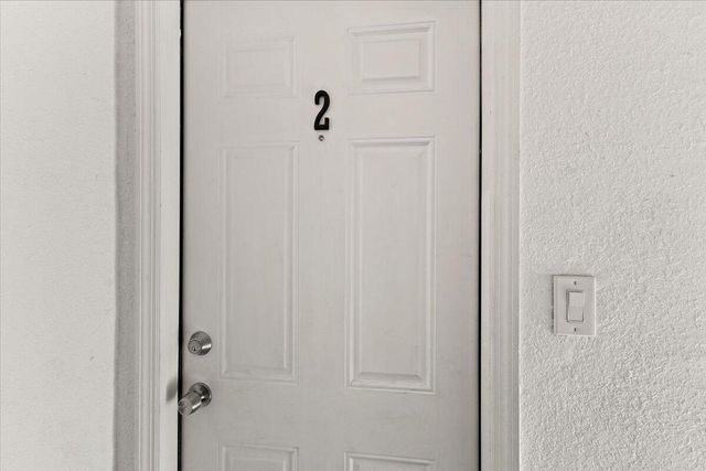 518 Biscayne Drive B, West Palm Beach, FL 33401