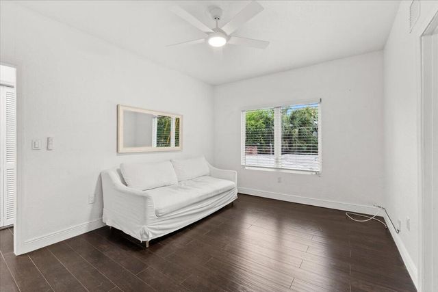 518 Biscayne Drive B, West Palm Beach, FL 33401