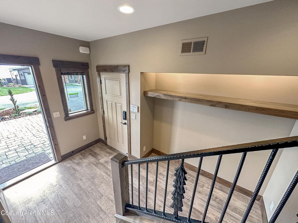 74 Palouse DR, Nordman, ID 83848 photo 10