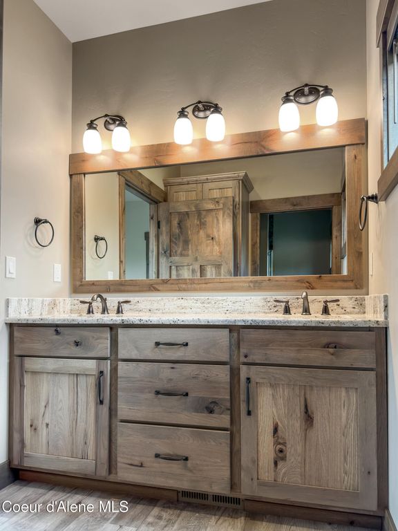 74 Palouse DR, Nordman, ID 83848 photo 14