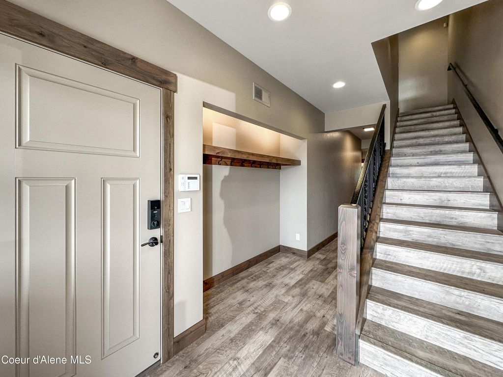 74 Palouse DR, Nordman, ID 83848 photo 8